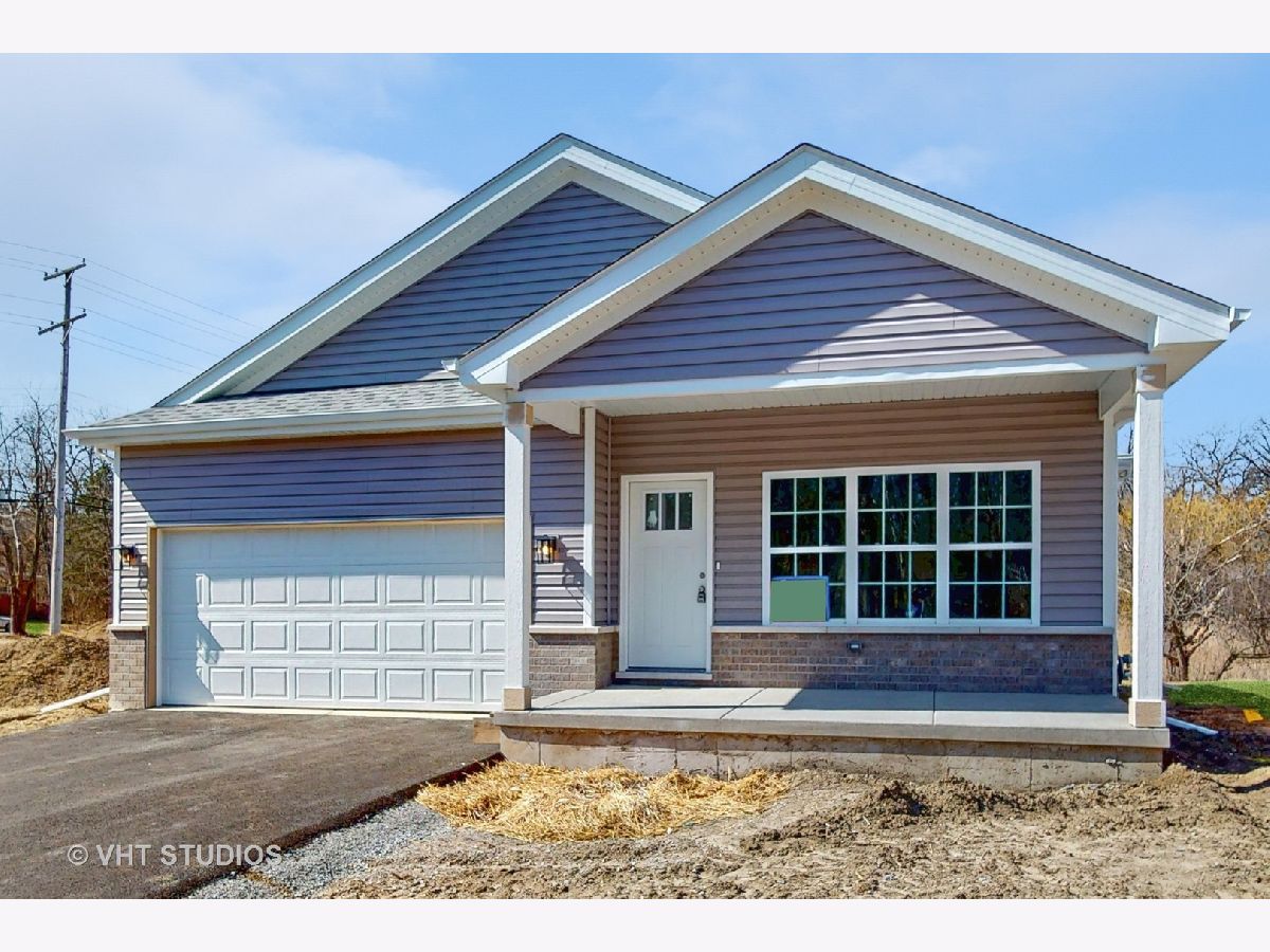 Homes For Sale Mach's Crystal Pointe Steger Illinois, 204 Crystal Lane