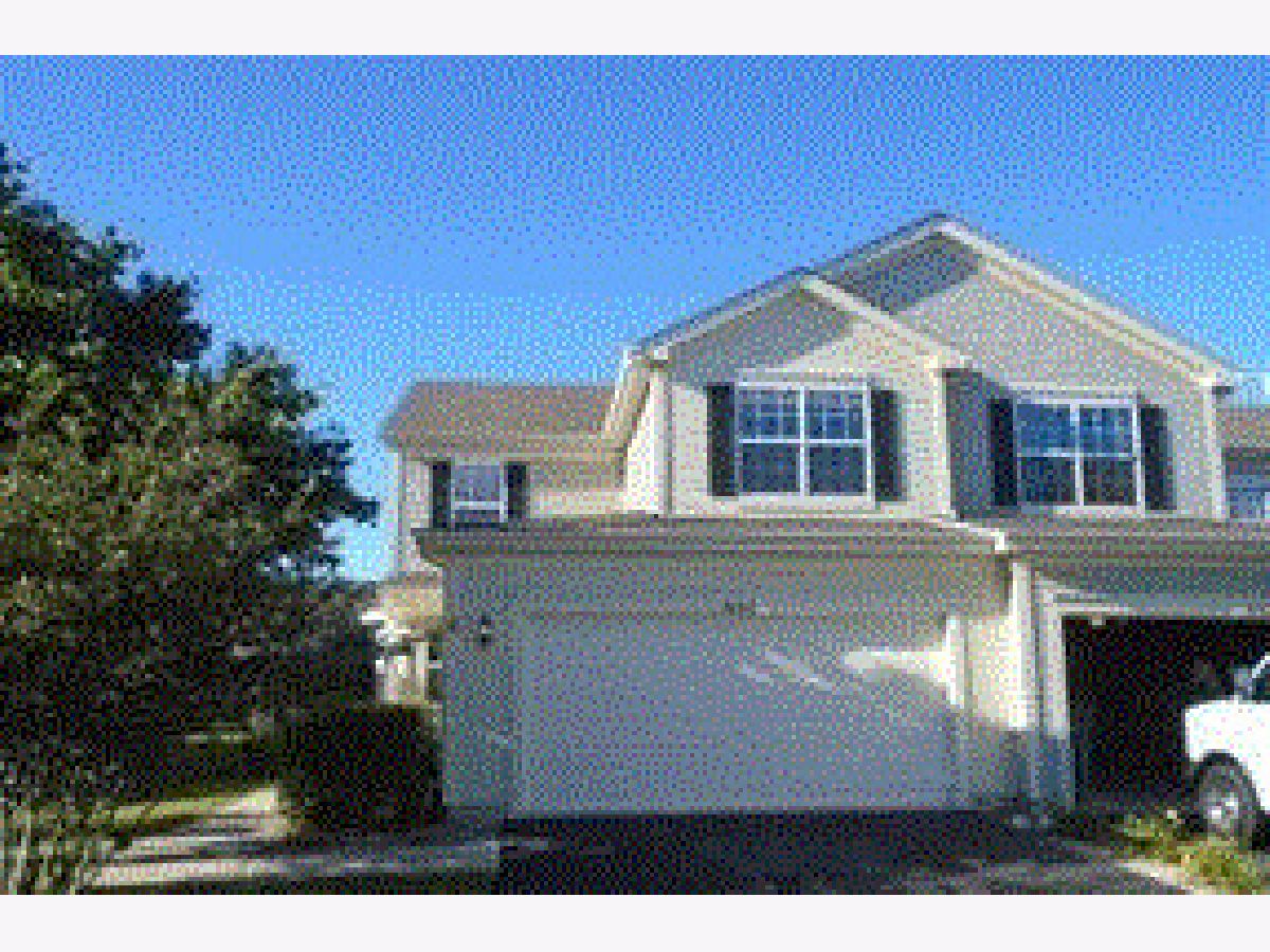 Homes & Townhomes Rented Lakewood Grove Round Lake Illinois, 661 Jonathan