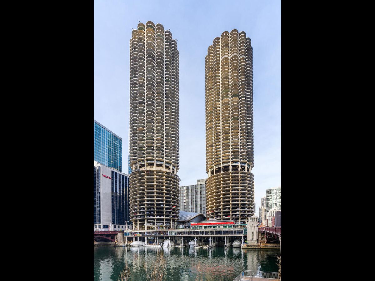 Condominiums Sold Marina Towers Chicago Illinois, 300 State
