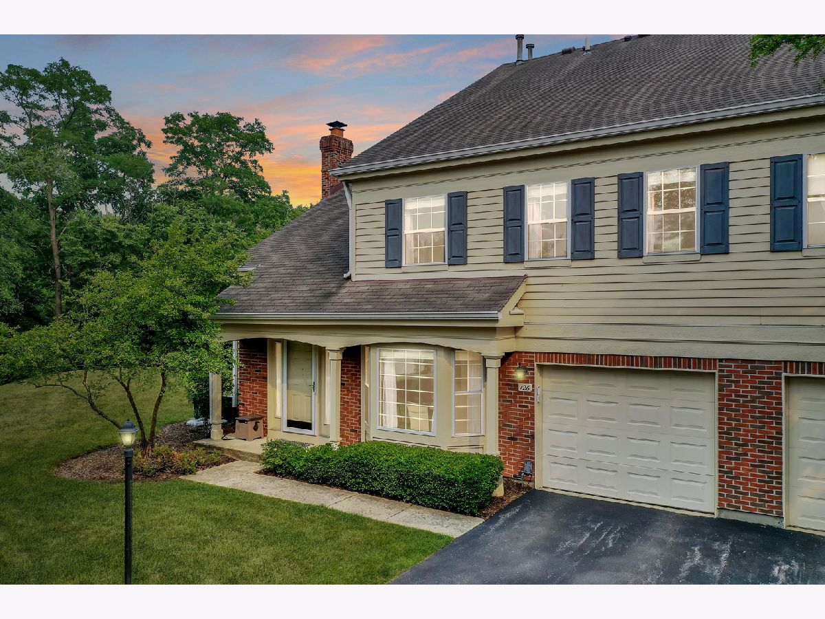 Townhomes Sold Bent Creek Palatine Illinois, 126 Bent Creek