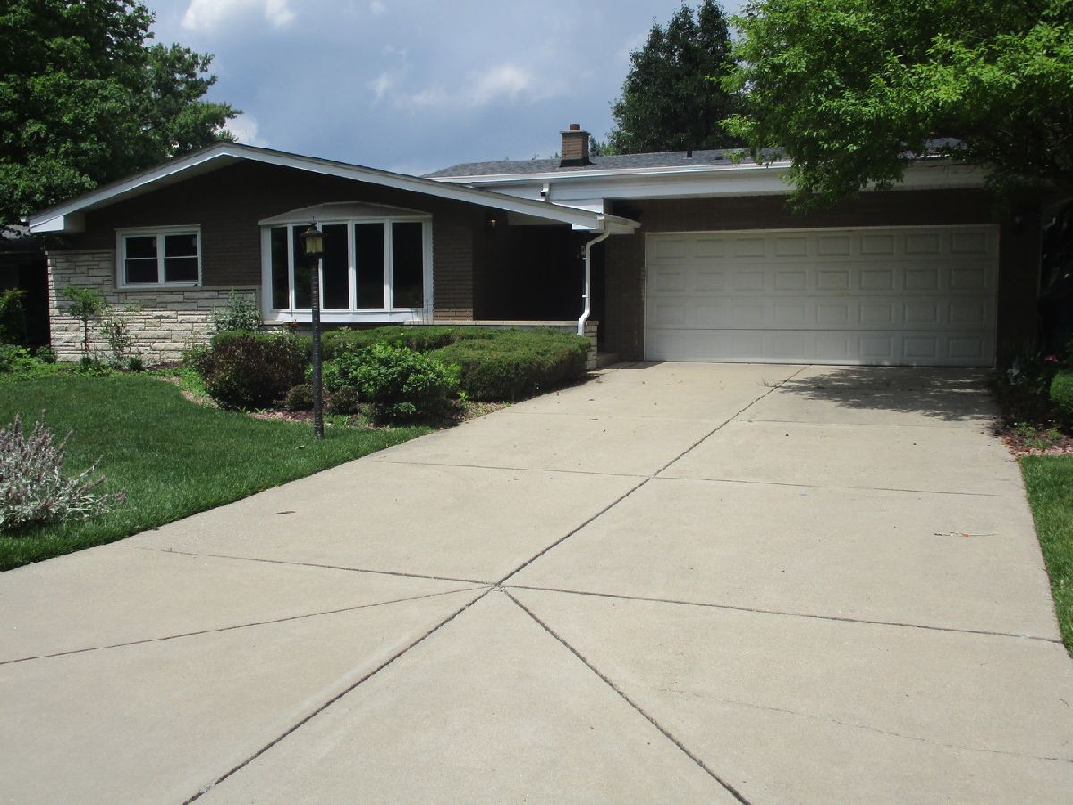 Townhomes & Condos & Homes Sold Westgate Valley Palos Heights Illinois, 6856 131st