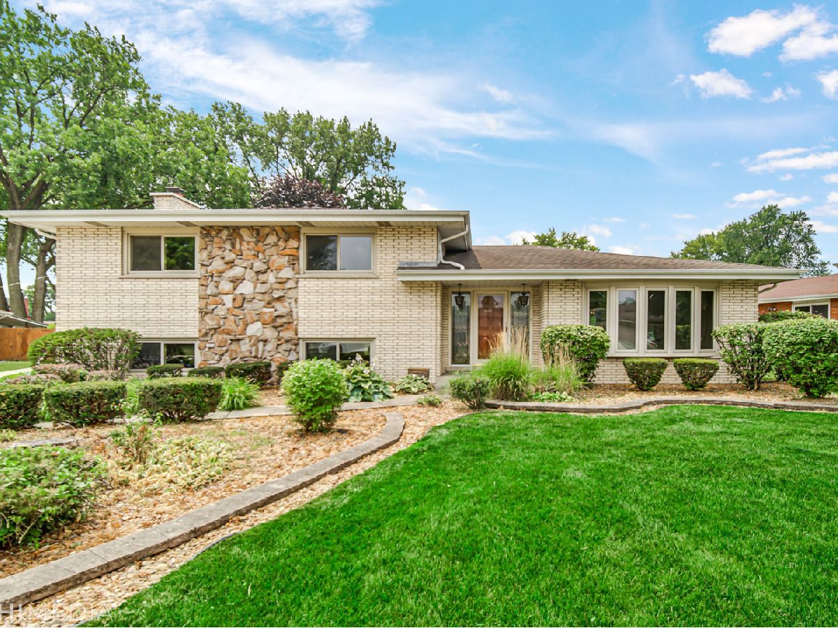 Homes Sold Austin View Palos Heights Illinois, 6043 124th