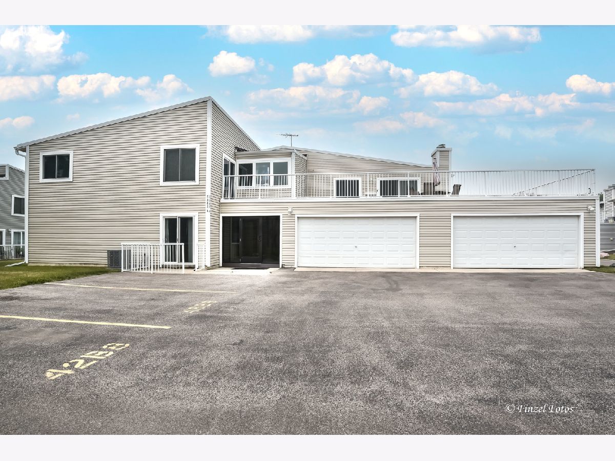Condos & Townhomes Sold Whispering Pines Palatine Illinois, 2242 Baldwin