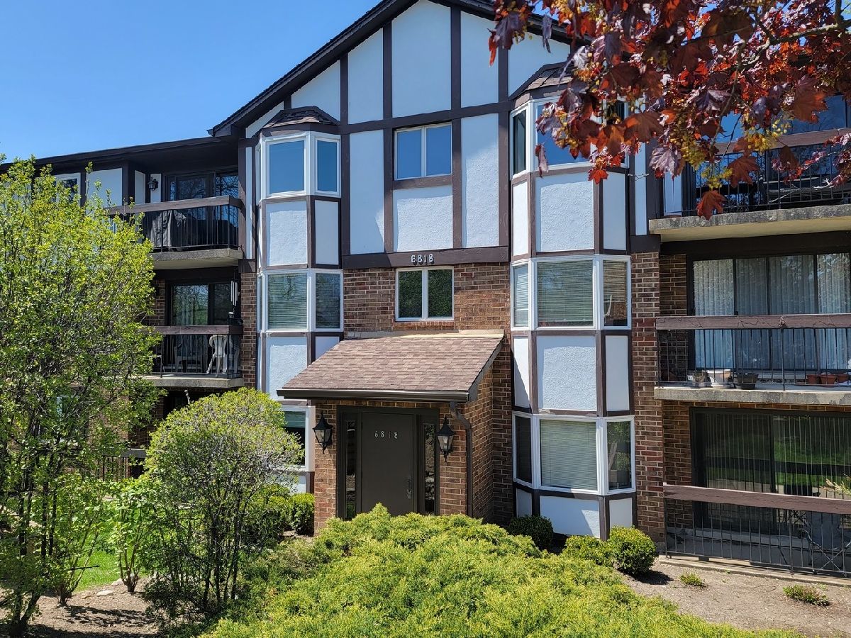 Condominiums Sold Indian Ridge Lakes Indian Head Park Illinois, 6818 Joliet