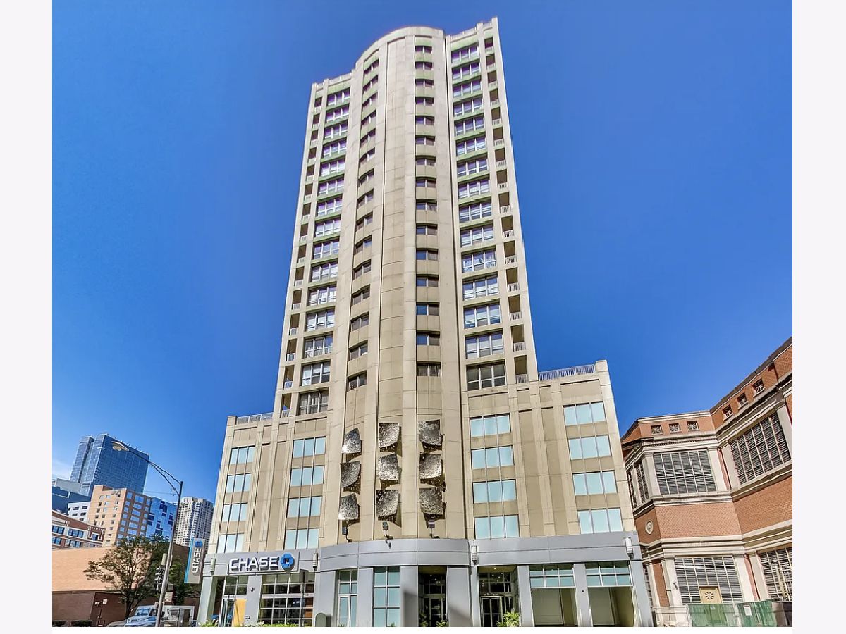Condominiums Sold Farallon Chicago Illinois, 600 Dearborn