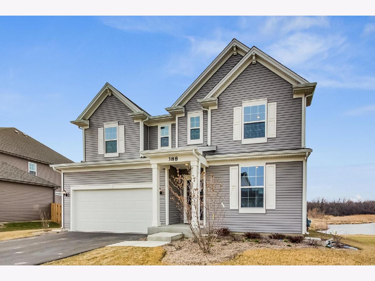 Homes & Condos & Townhomes Rented South Pointe South Elgin Illinois, 388 Pointe