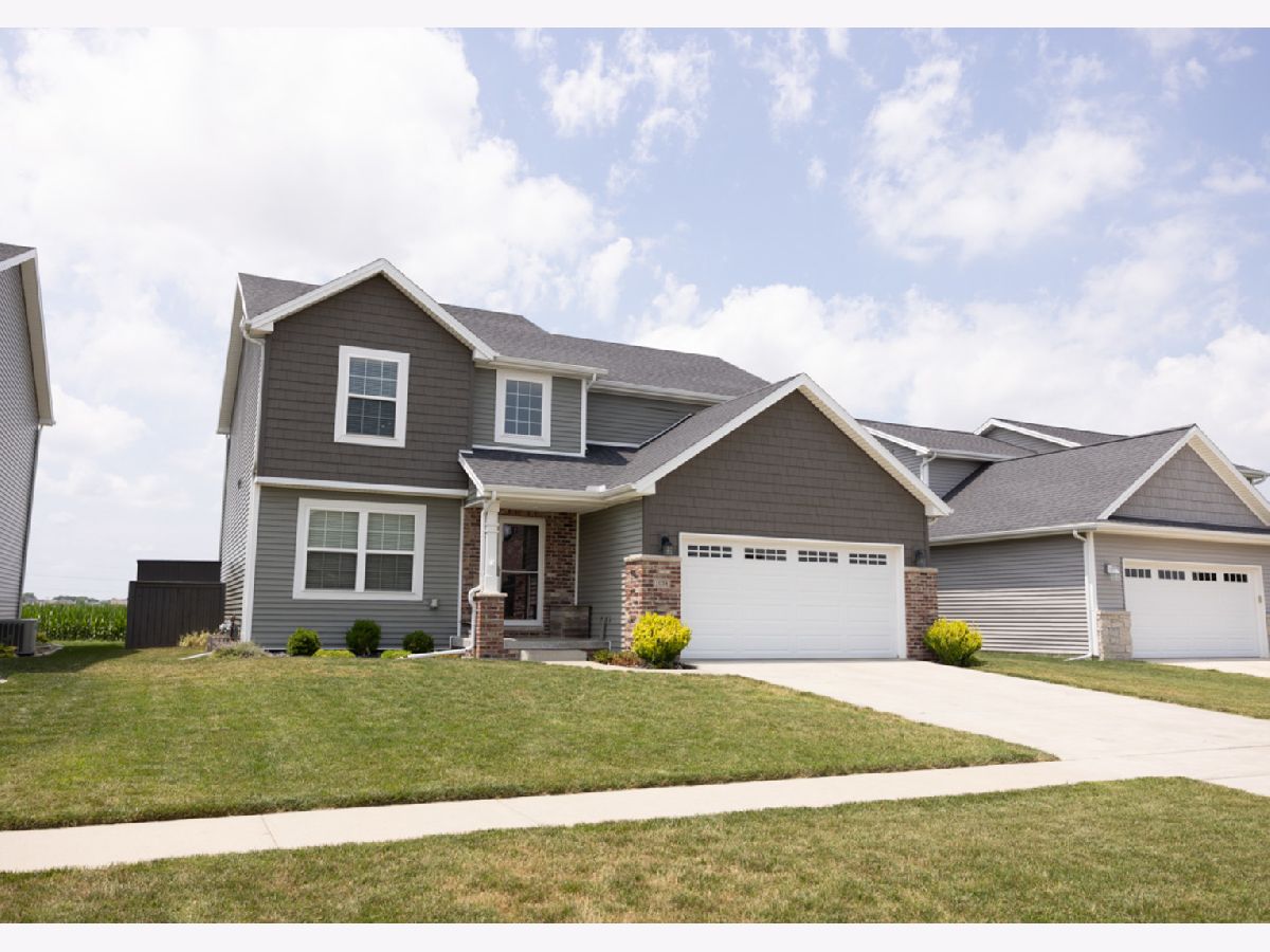 Homes & Condos & Townhomes Sold Harvest Pointe Bloomington Illinois, 1038 Homestead