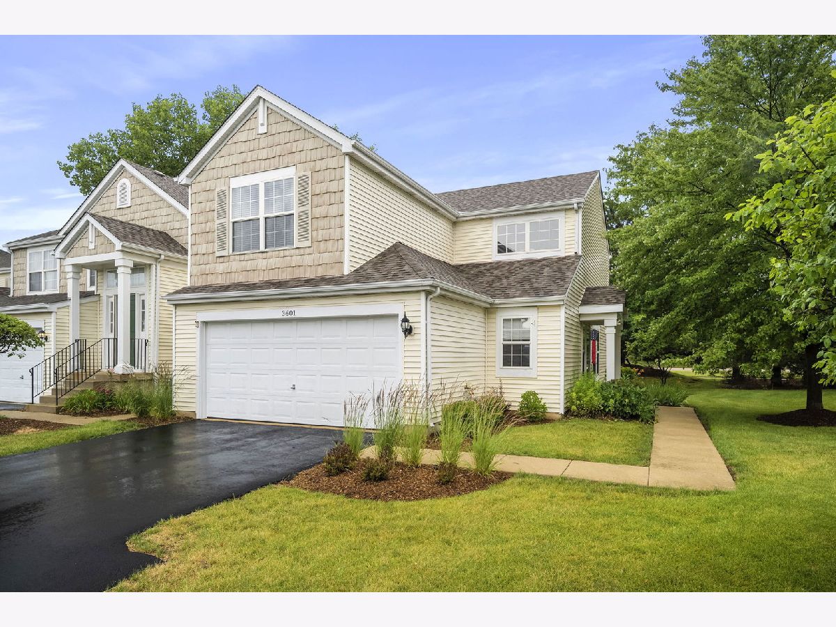 Homes & Condos & Townhomes Sold Springwood Joliet Illinois, 3601 Forest View
