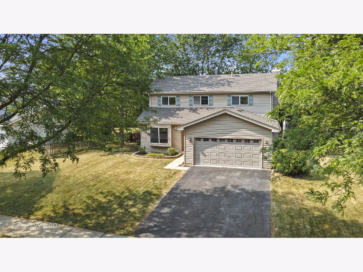 Homes & Condos & Townhomes Sold Colony Lakes Aurora Illinois, 2660 Dorothy