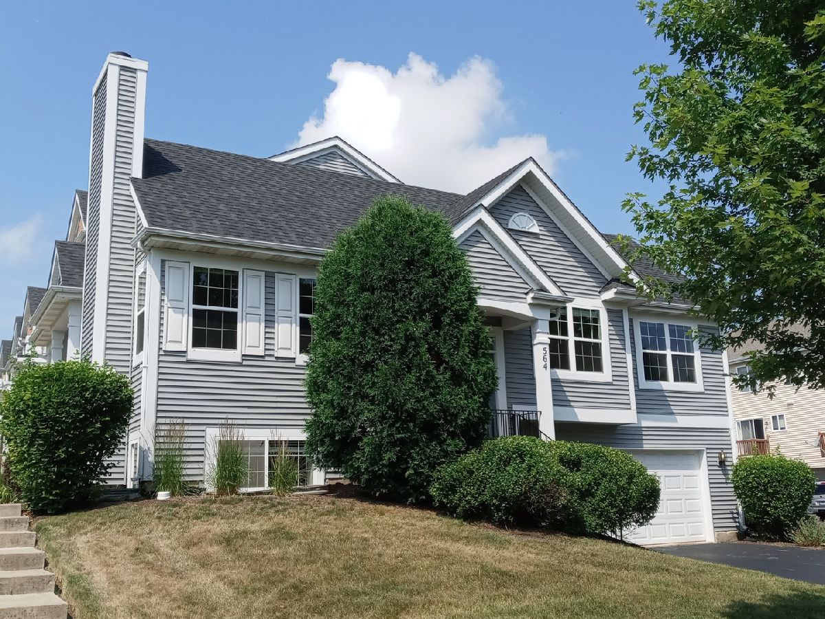 Townhomes Sold Lincoln Station Oswego Illinois, 564 Lincoln Station