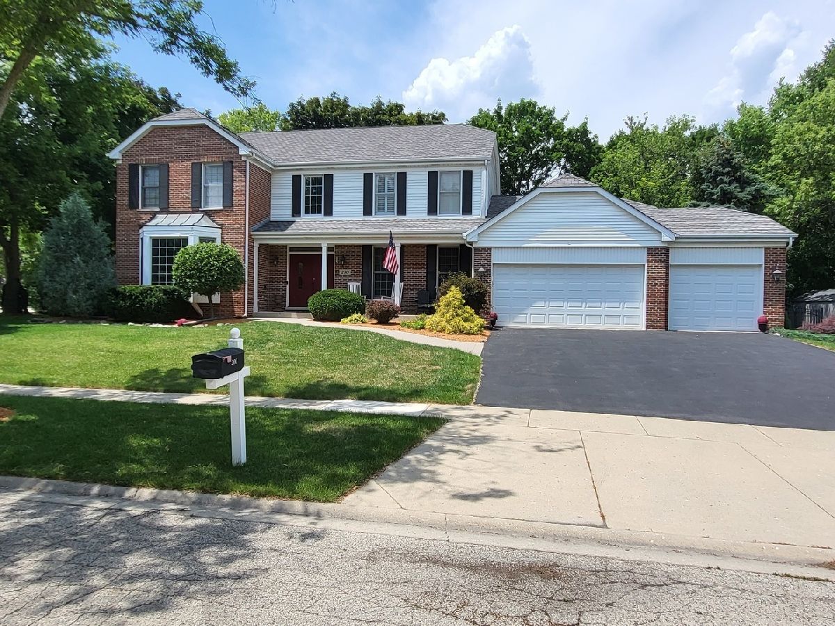 Homes & Townhomes Sold Highlands Algonquin Illinois, 200 Oakleaf