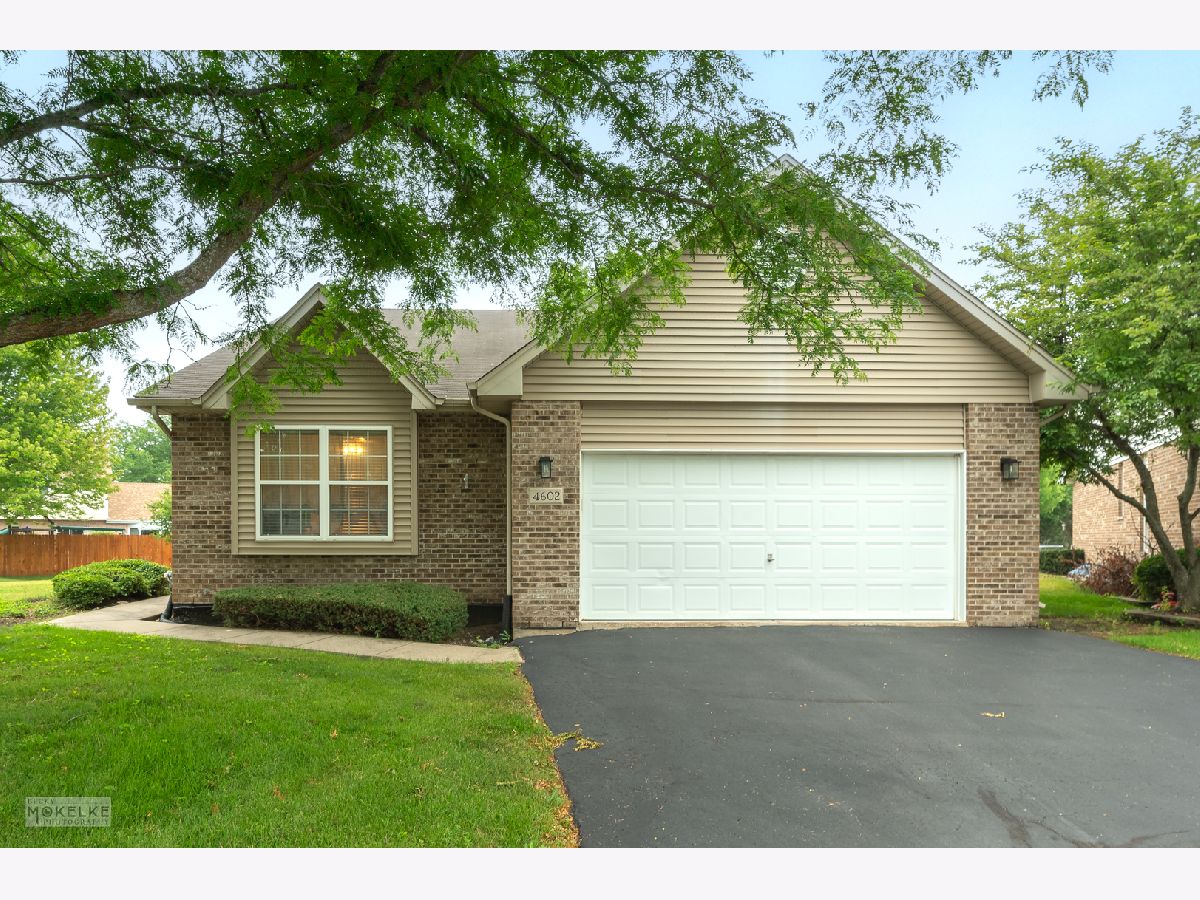 Townhomes & Homes Sold Waterford Pointe Joliet Illinois, 4602 Lennox