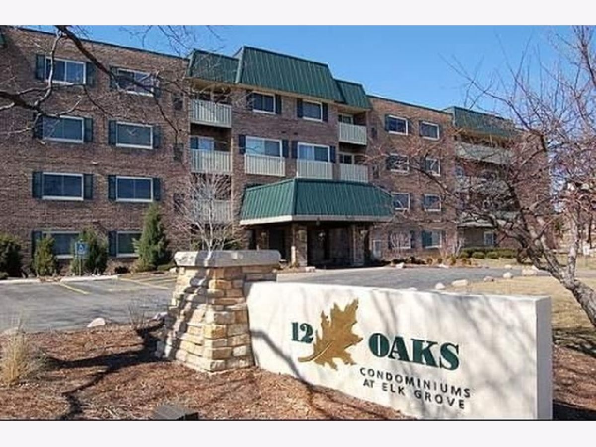 Condominiums Rented 12 Oaks Elk Grove Village Illinois, 700 Perrie