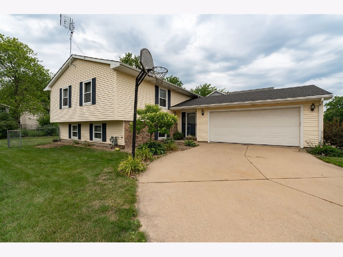 Homes & Condos & Townhomes Sold Pleasant Hills N. Normal Illinois, 1411 Chadwick