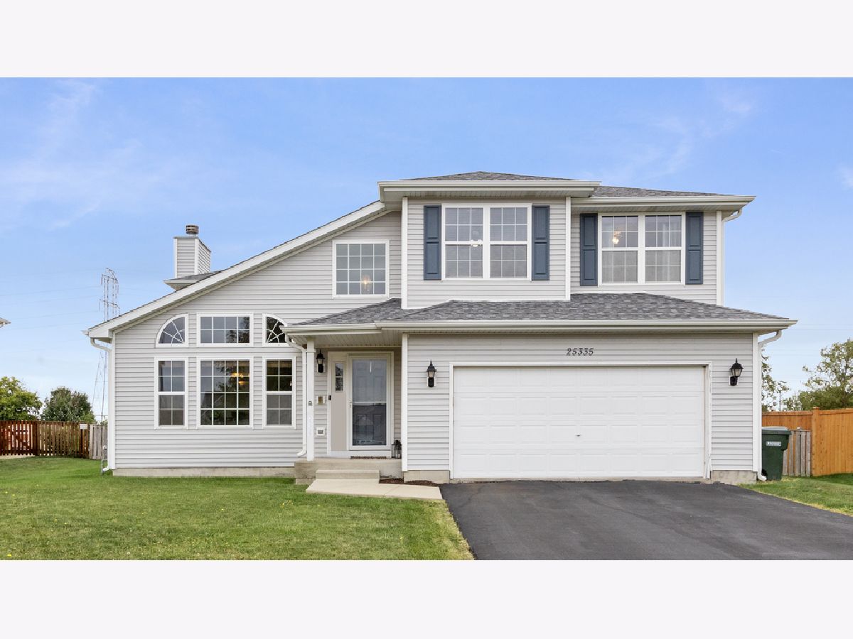 Homes Sold Hunters West Channahon Illinois, 25335 Mallard