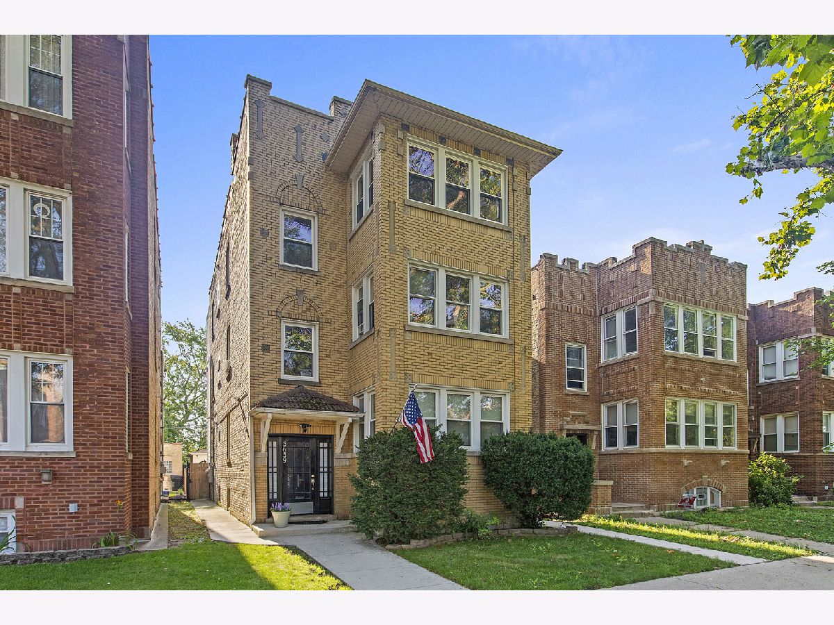 Homes & Condominiums Rented Arcadia Terrace Chicago Illinois, 5639 Artesian