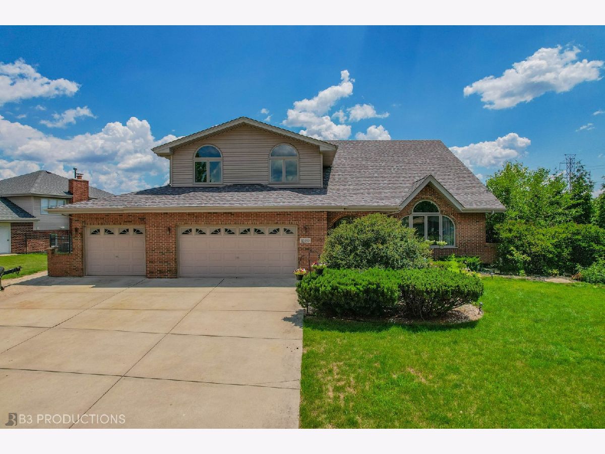 Homes & Townhomes Sold Kingston Hills Homer Glen Illinois, 12559 Moorland