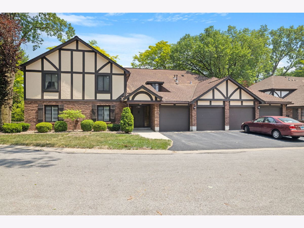 The Timbers Palos Hills IL, Condominiums For Sale & For Rent Sadie