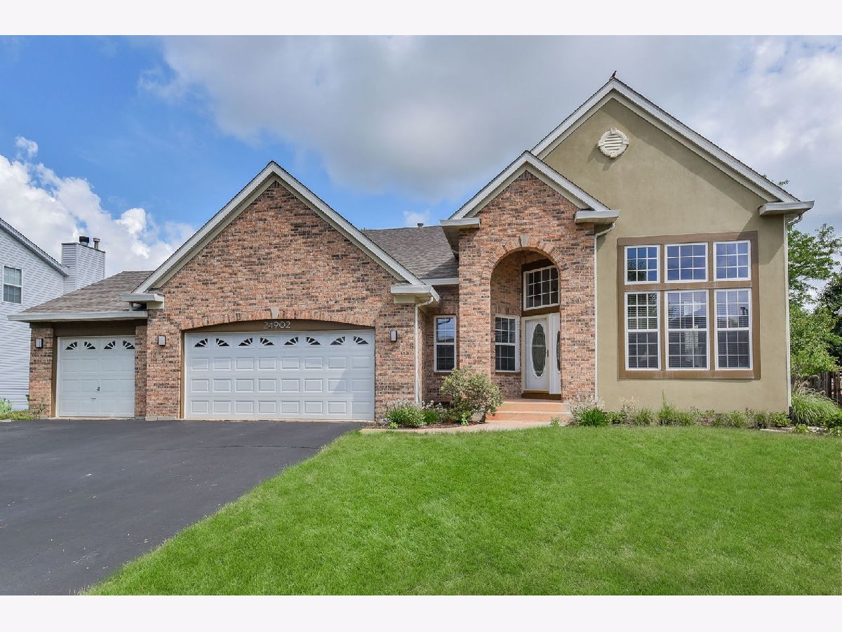 Homes Sold Harvest Glen Plainfield Illinois, 24902 Madison