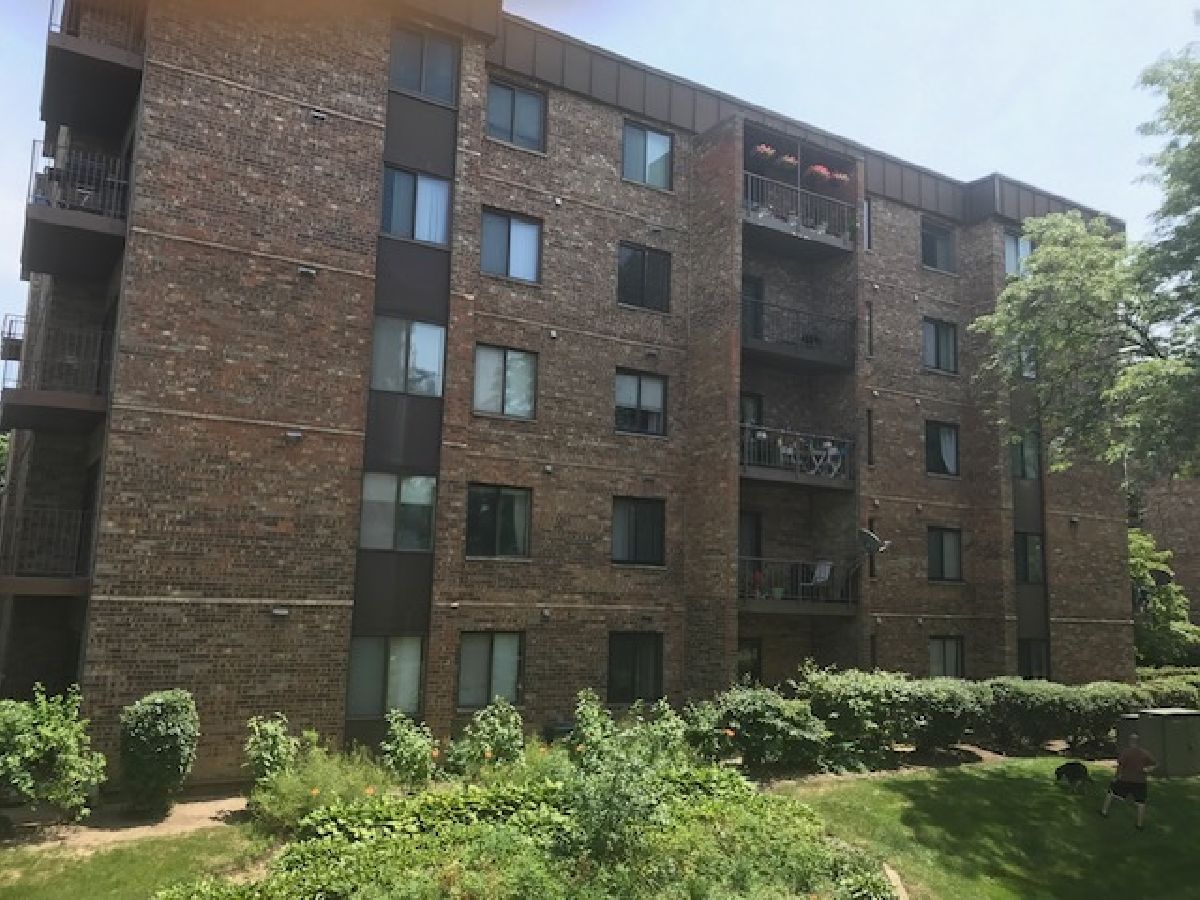 Condominiums Rented Walnut Creek Lisle Illinois, 430 Walnut Creek