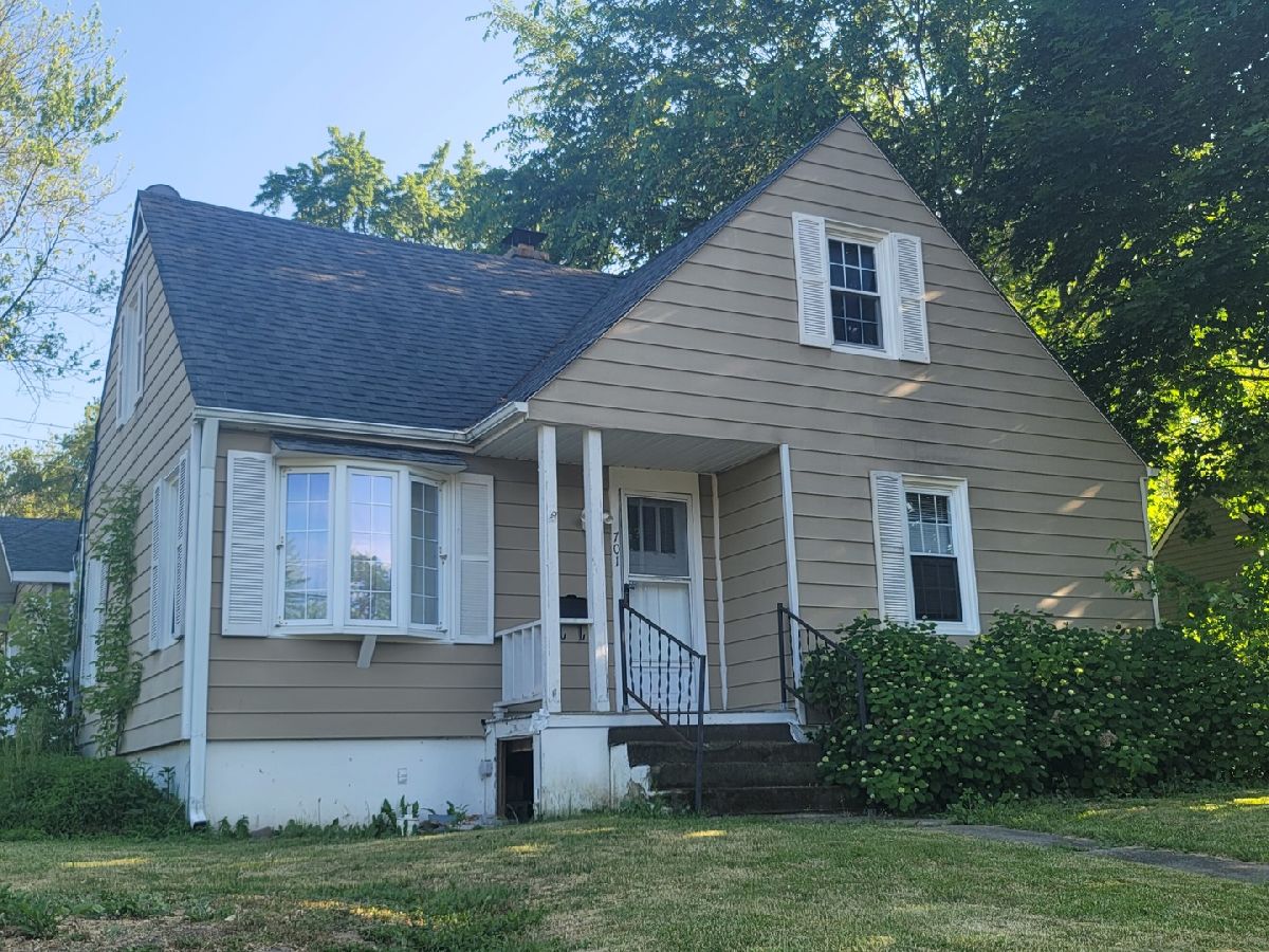 Homes Sold Indian Hills Round Lake Heights Illinois, 701 Mohawk