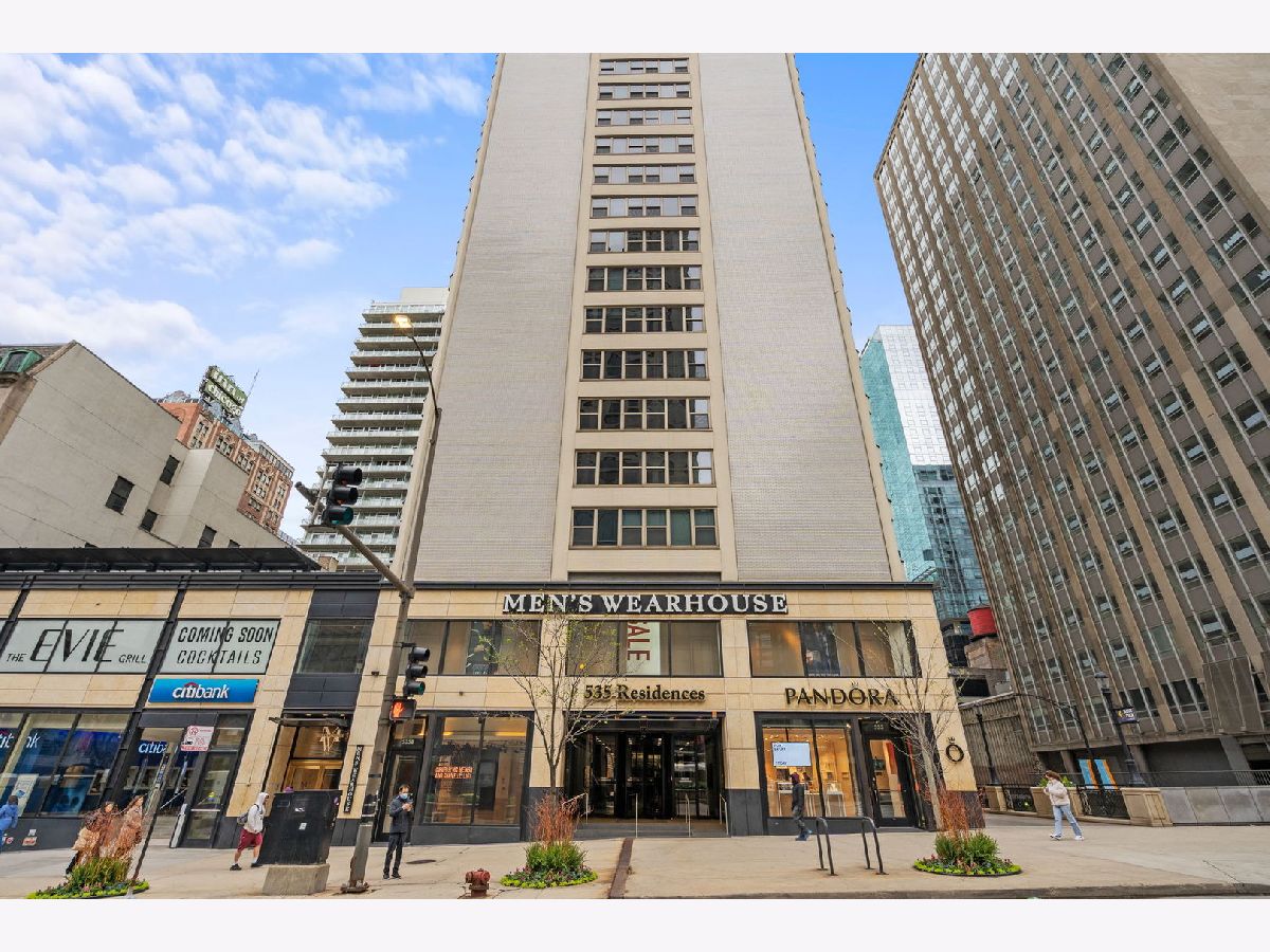 Condominiums Sold River East Chicago Illinois, 535 Michigan