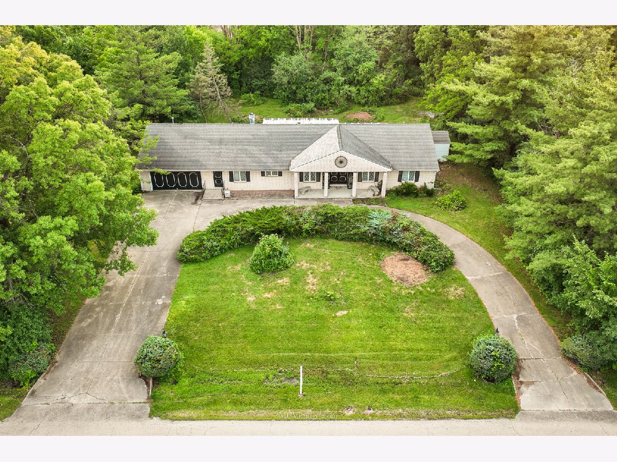Homes Sold Long Run Acres Homer Glen Illinois, 13850 Long Run