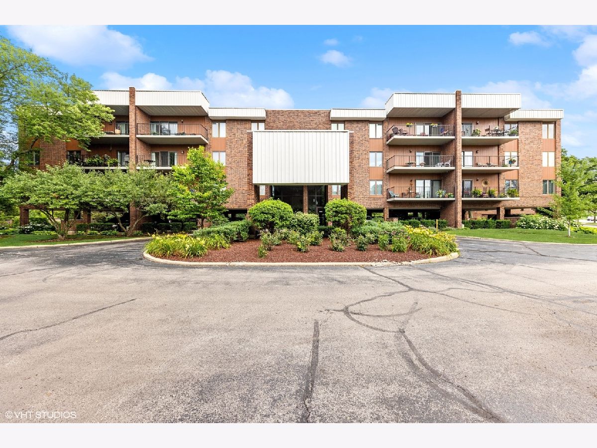Condominiums Sold Kensington Courts Downers Grove Illinois, 6525 Main