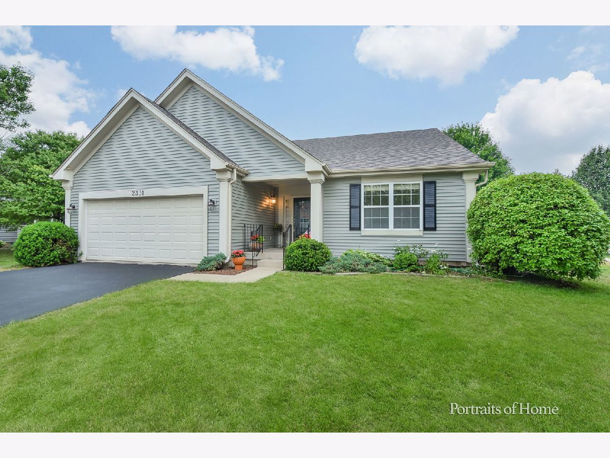Townhomes & Condos & Homes Sold Cambridge Countryside Aurora Illinois, 2331 Handley