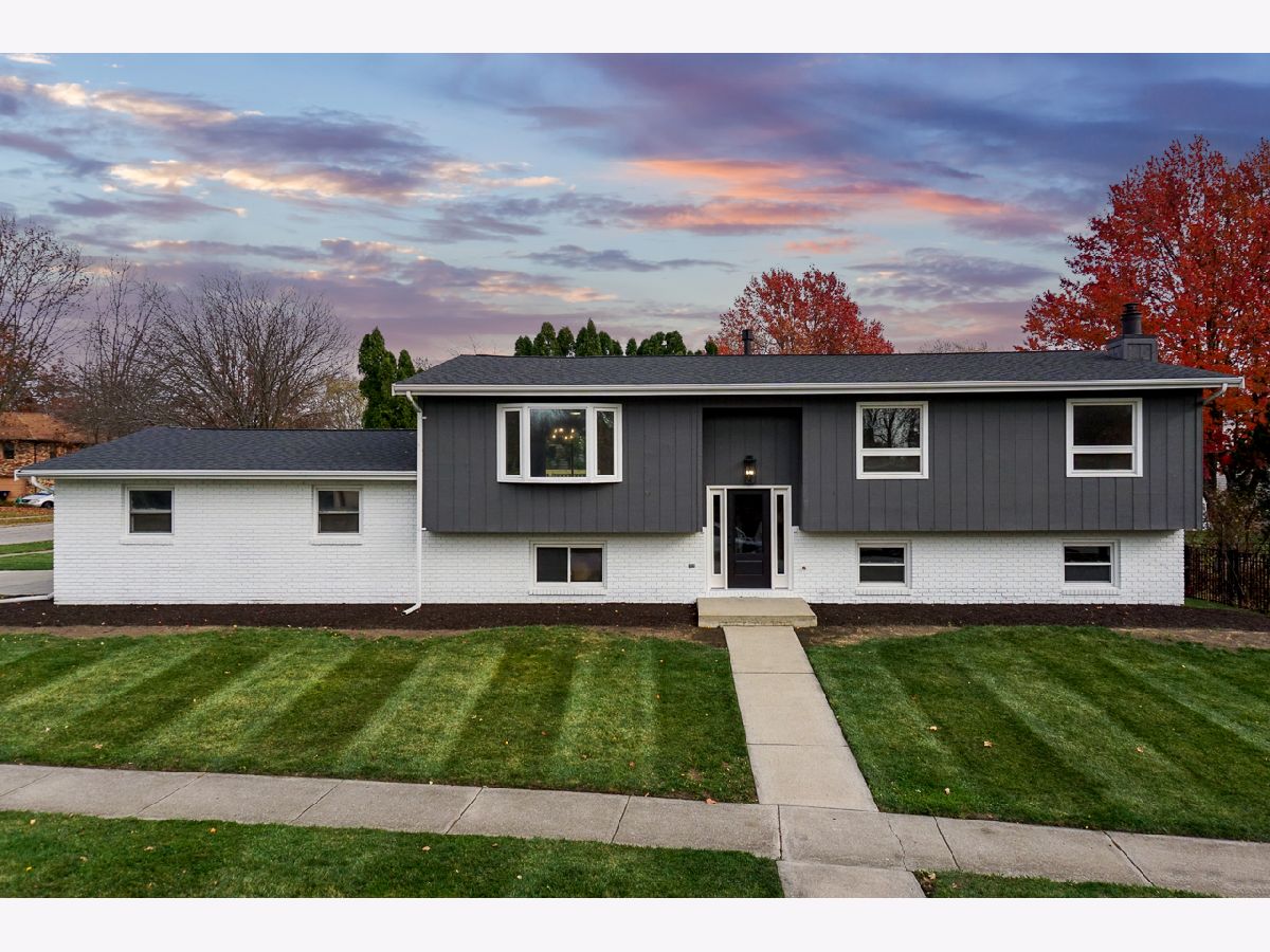 Homes & Condos & Townhomes Sold Rollingbrook S. Bloomington Illinois, 30 Brookshire Green
