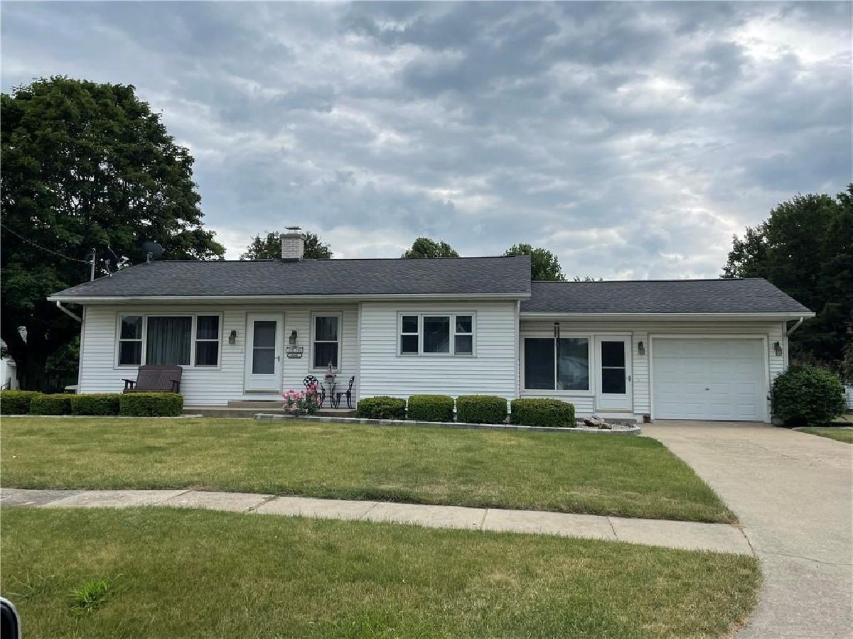  Sold Findlay , 100 Division