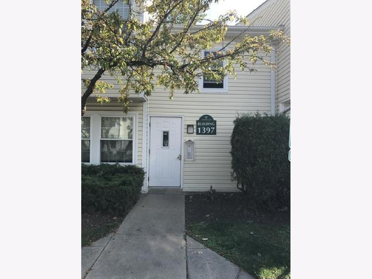 Condos & Townhomes Rented Wyndham Club Palatine Illinois, 1397 Wyndham