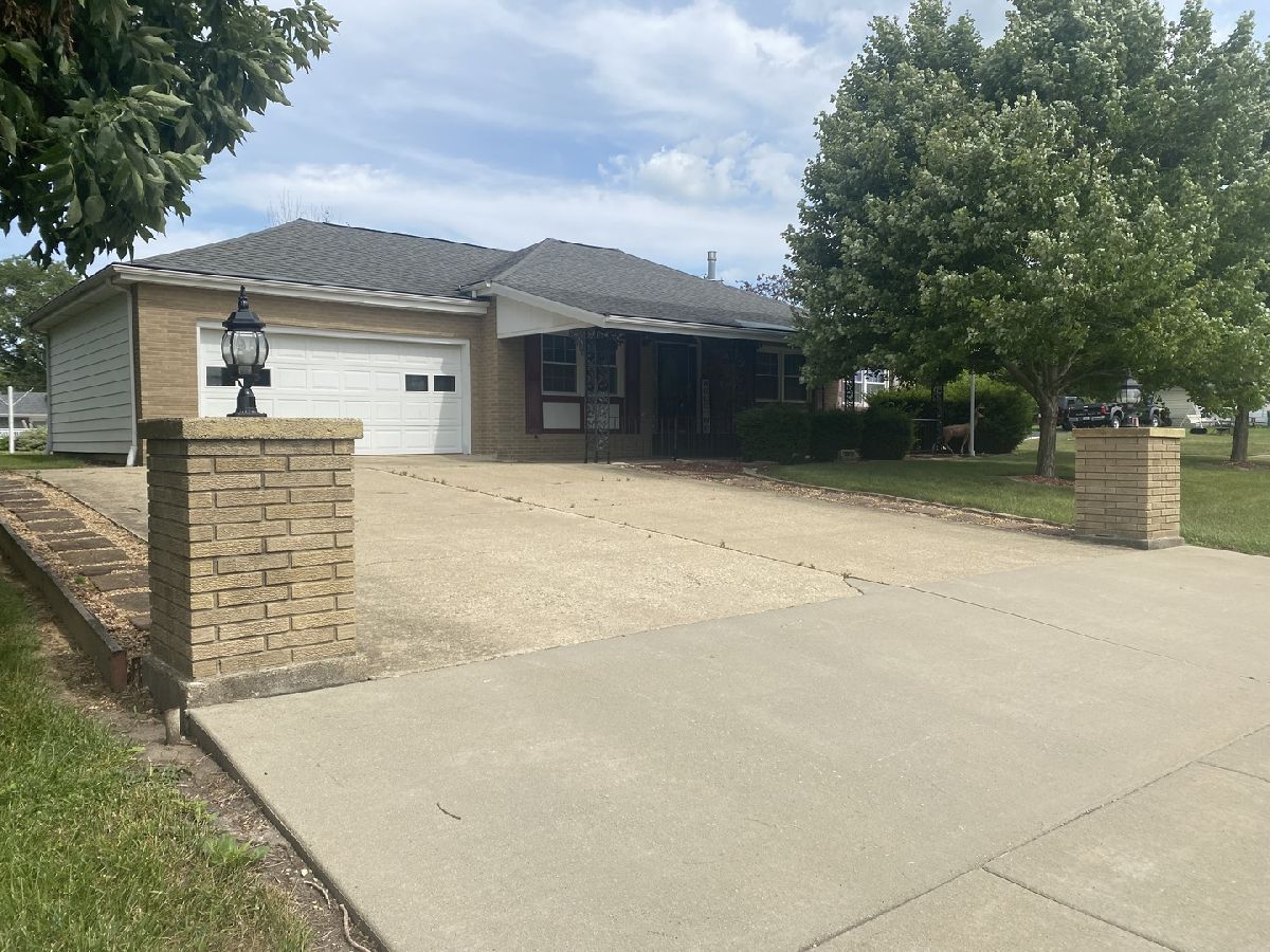  Sold Mark Illinois, 203 Saint Paul