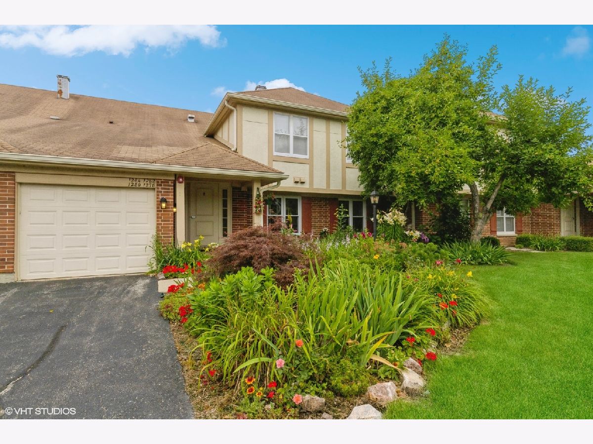 Condos & Townhomes Sold Lake Park Manor Vernon Hills Illinois, 1284 Streamwood
