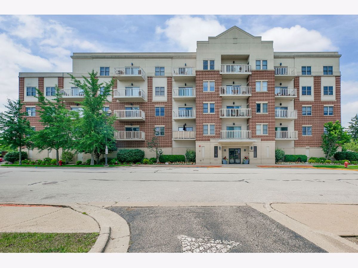 Condominiums & Homes Sold 51st Avenue Station Oak Lawn Illinois, 9440 51st