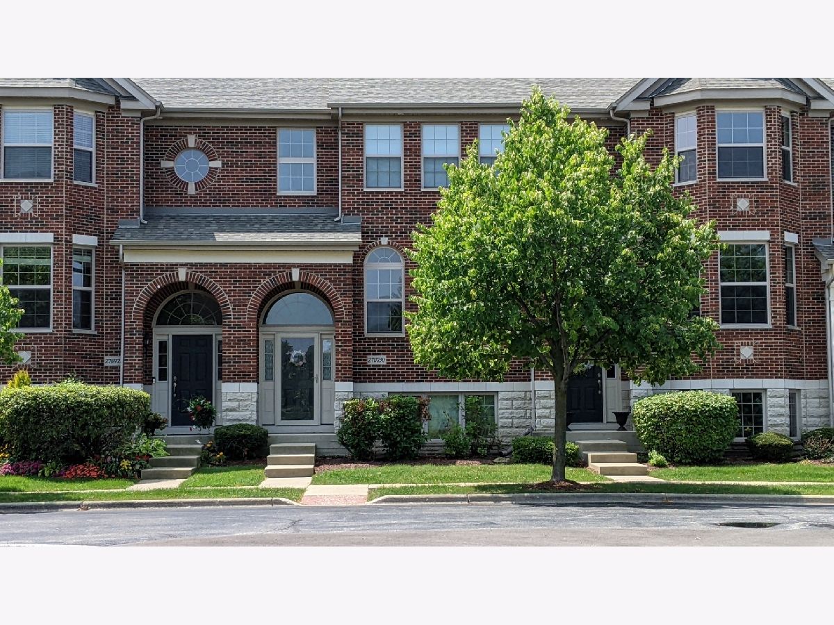 Townhomes Sold Shelburne Farms Winfield Illinois, 27W730 Hodges