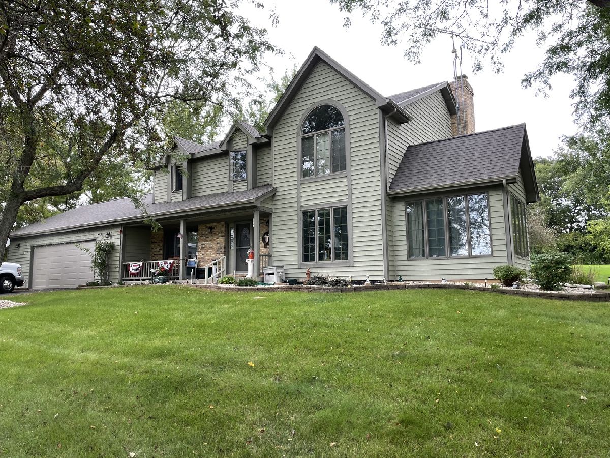 Homes Sold Country Squire Estates Marengo Illinois, 3990 Executive