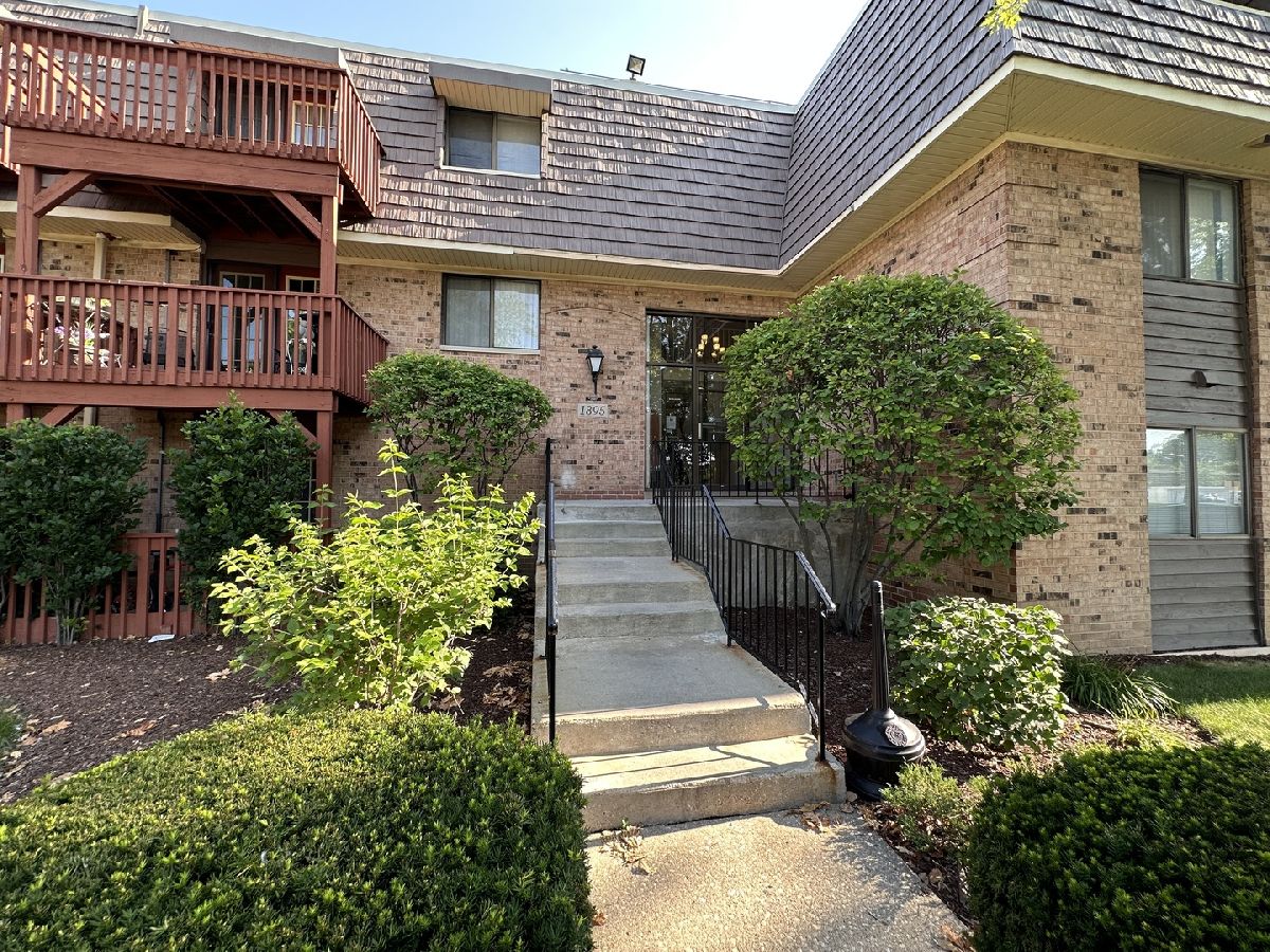 Condominiums Sold Acorn Woods Aurora Illinois, 1895 Tall Oaks