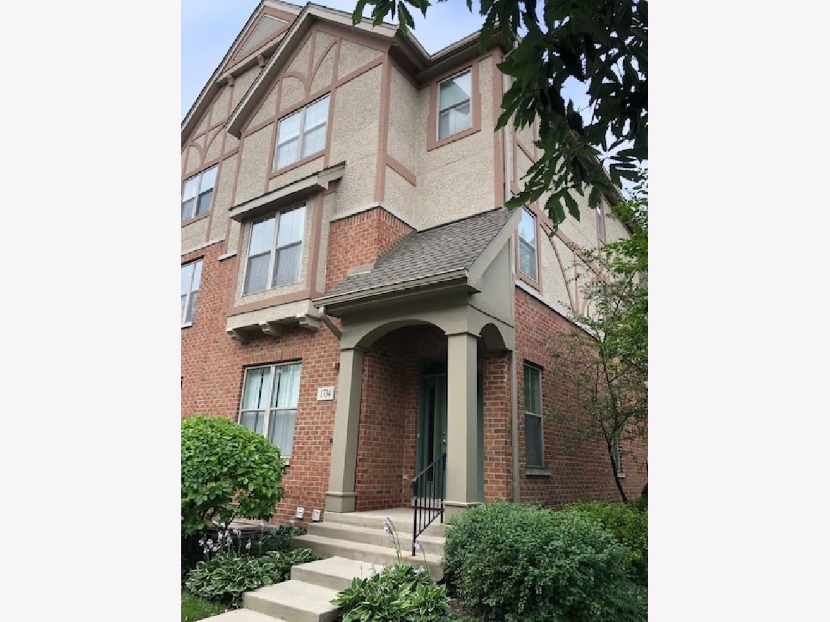 Condos & Townhomes Rented Shermer Place Northbrook Illinois, 1734 Tudor