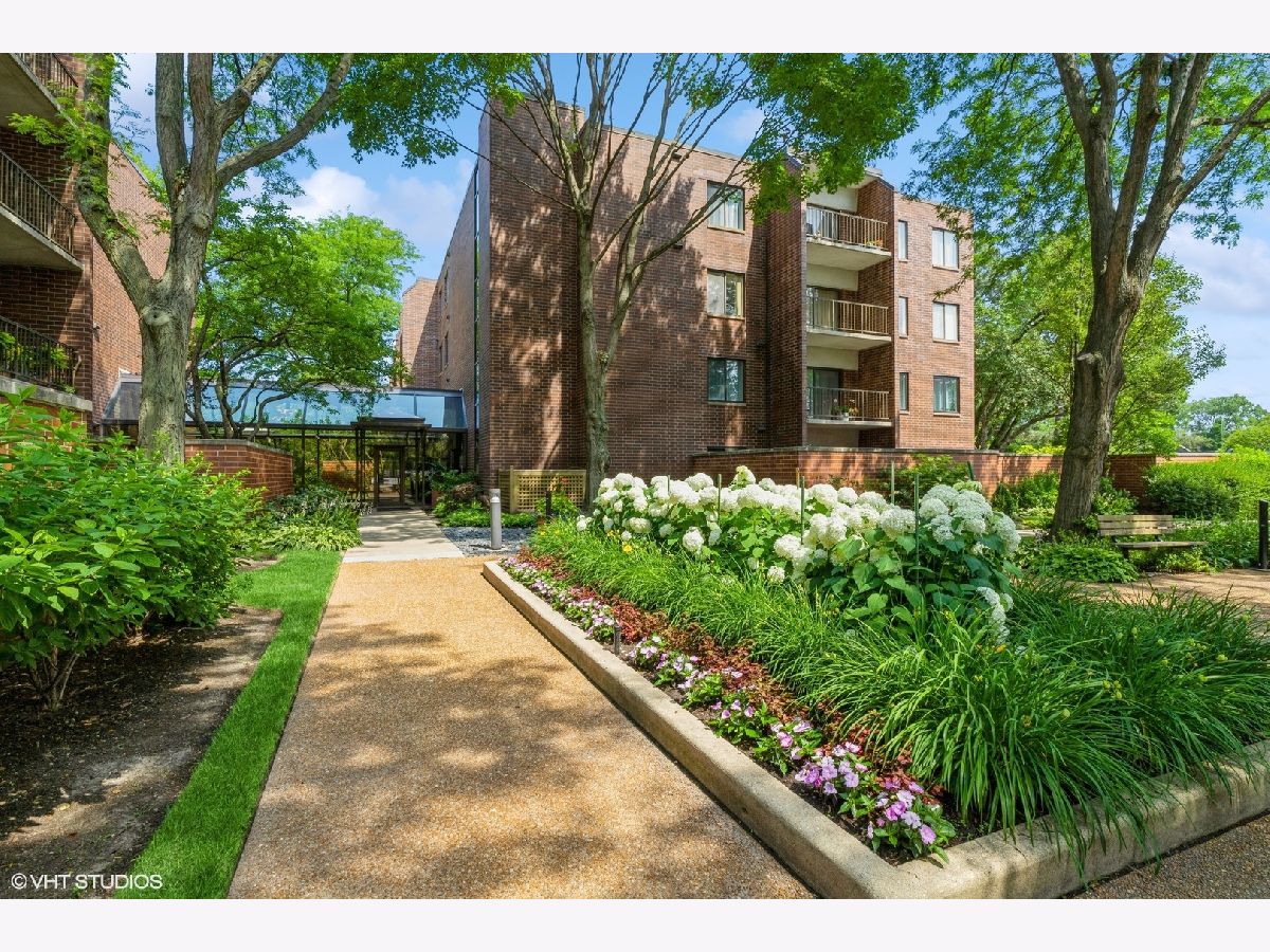 Condominiums Sold The Gallery Park Ridge Illinois, 2200 Bouterse