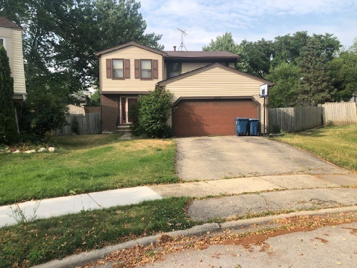 Homes Sold Green Hills Aurora Illinois, 2330 Portsmouth