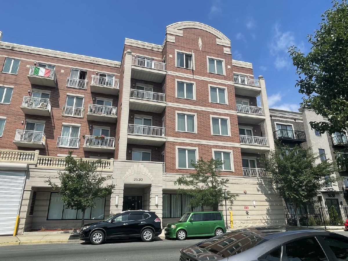 Condominiums Rented Verandas On Harlem Chicago Illinois, 3630 Harlem