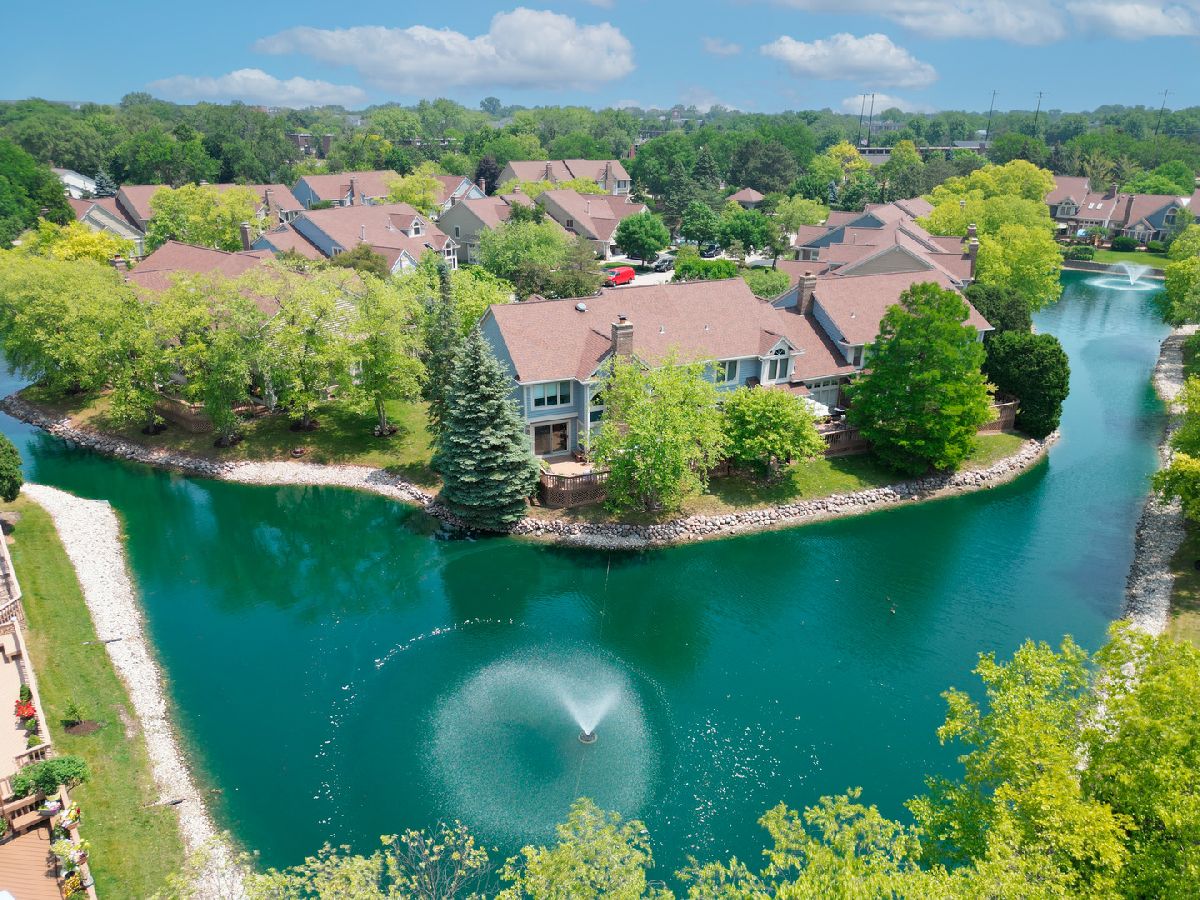 Townhomes Sold Fountains Of Deerfield Deerfield Illinois, 899 Island