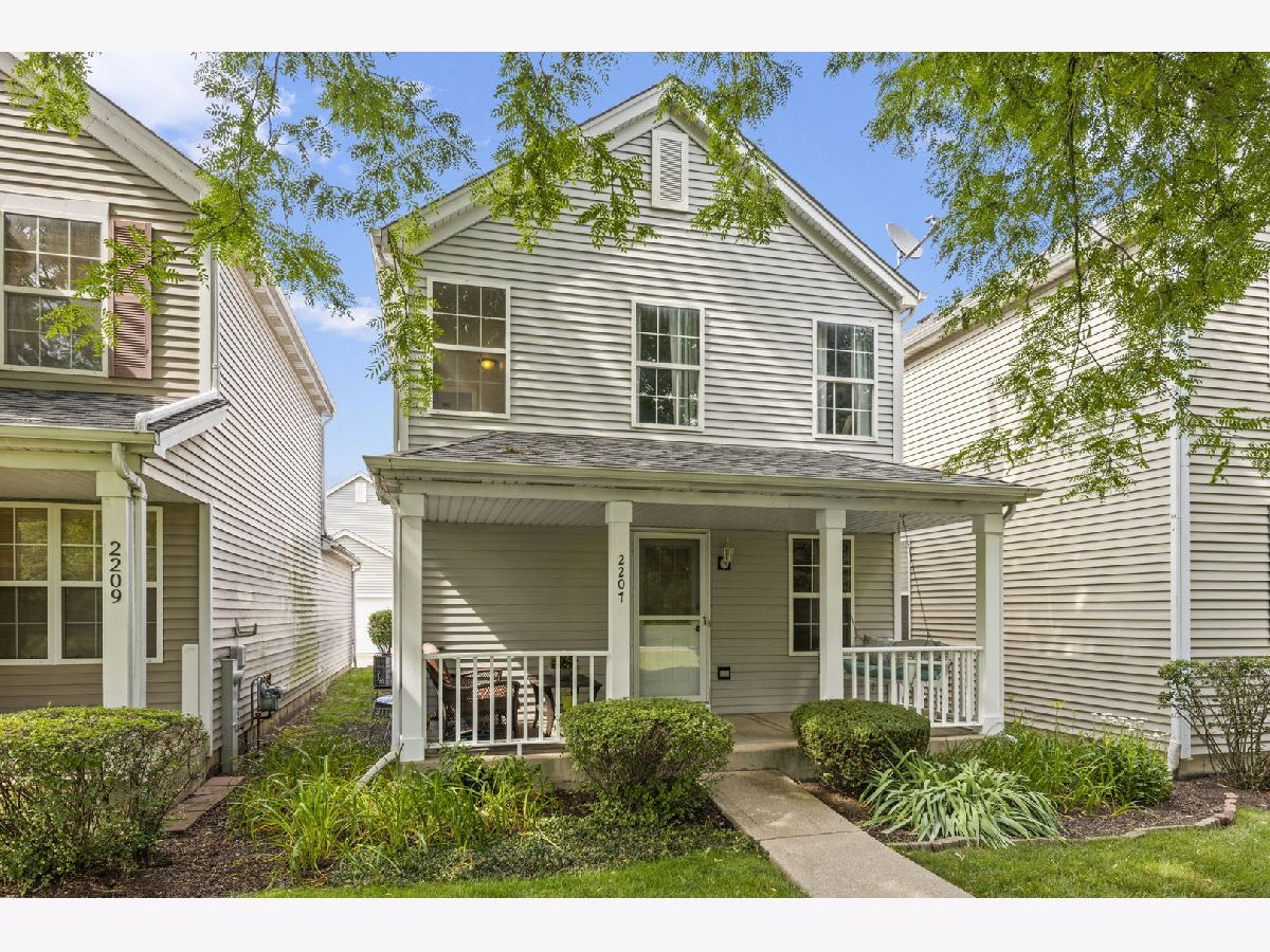Homes & Townhomes Sold Riverside Townes Plainfield Illinois, 2207 Dalewood