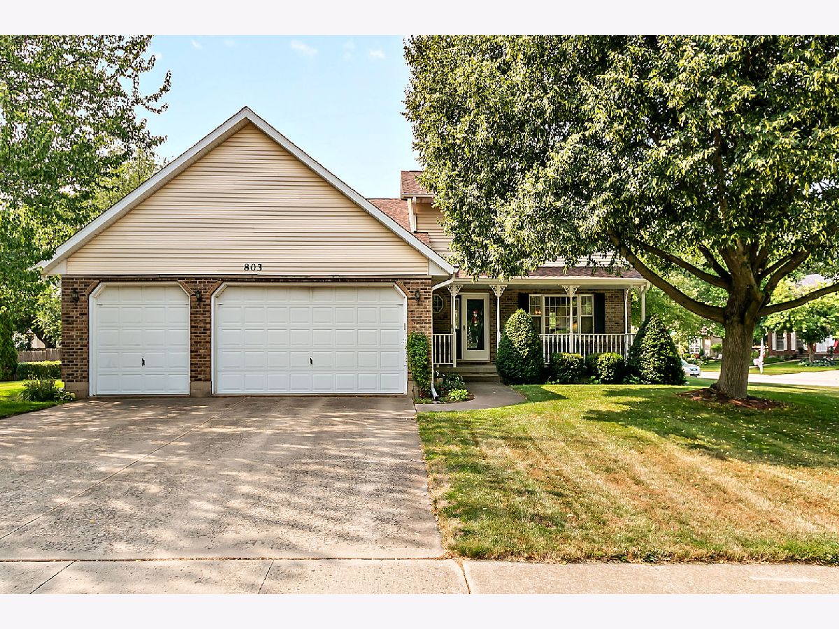 Homes Sold Maple Terrace Sycamore Illinois, 803 Stanley