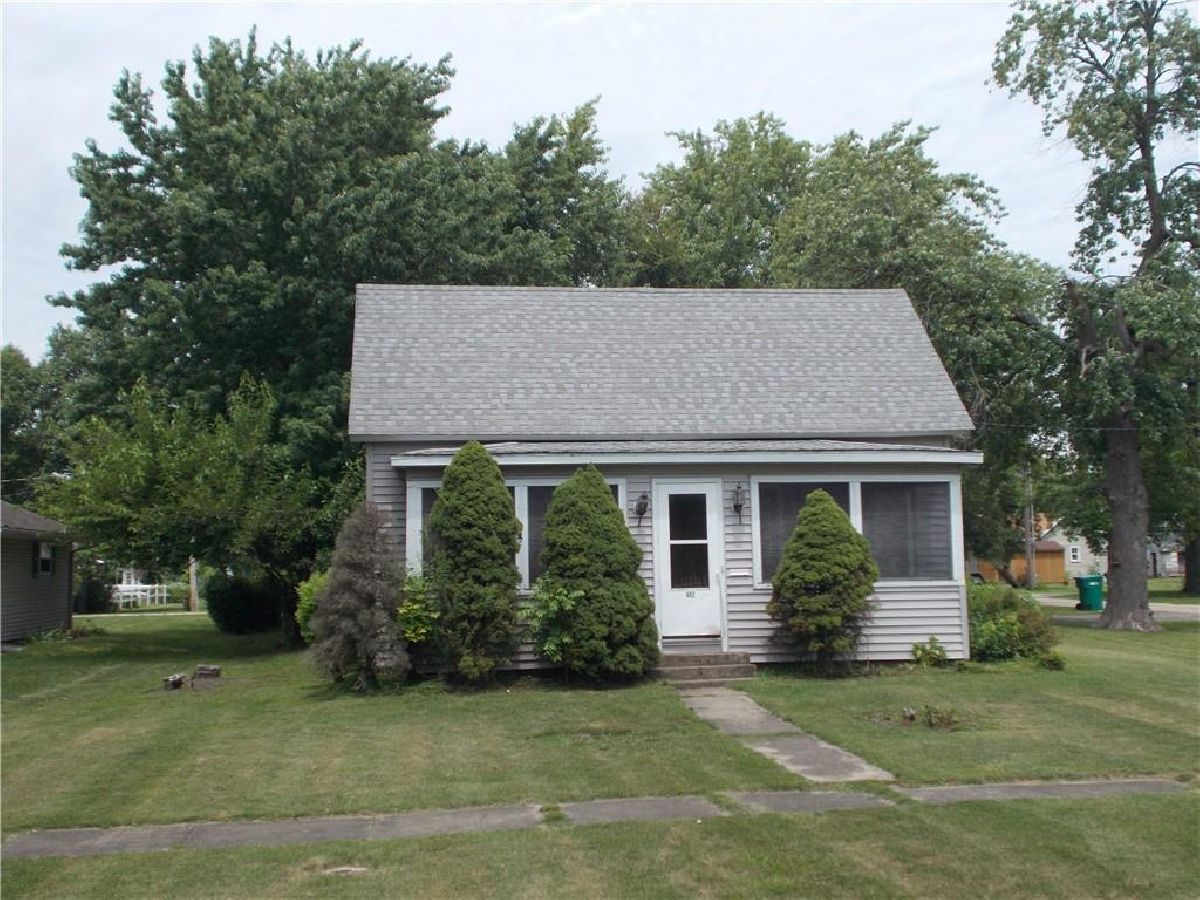  Sold Windsor , 602 Broadway