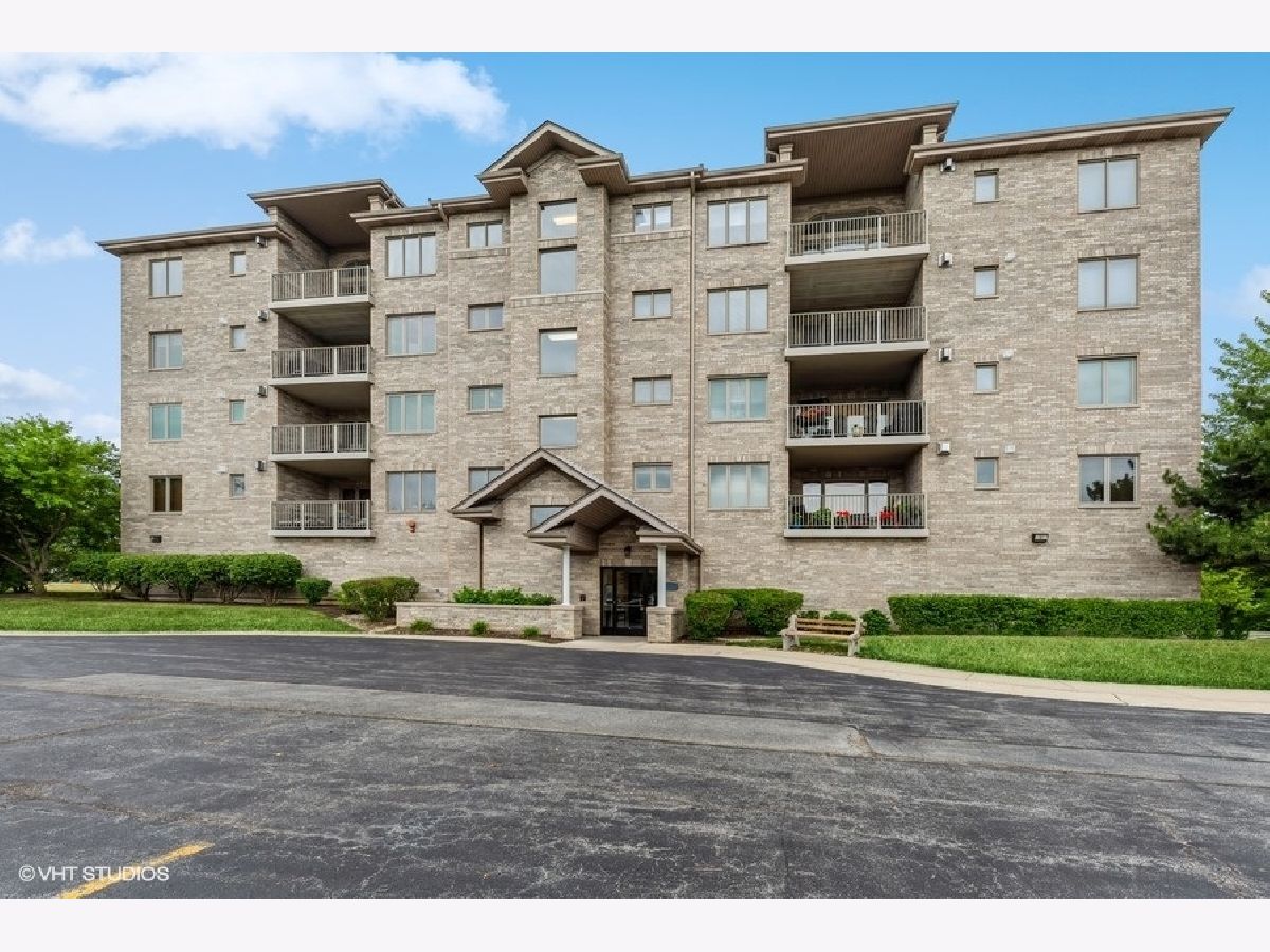 Condos & Townhomes & Homes Sold Fountain Hills Orland Park Illinois, 11131 Waters Edge