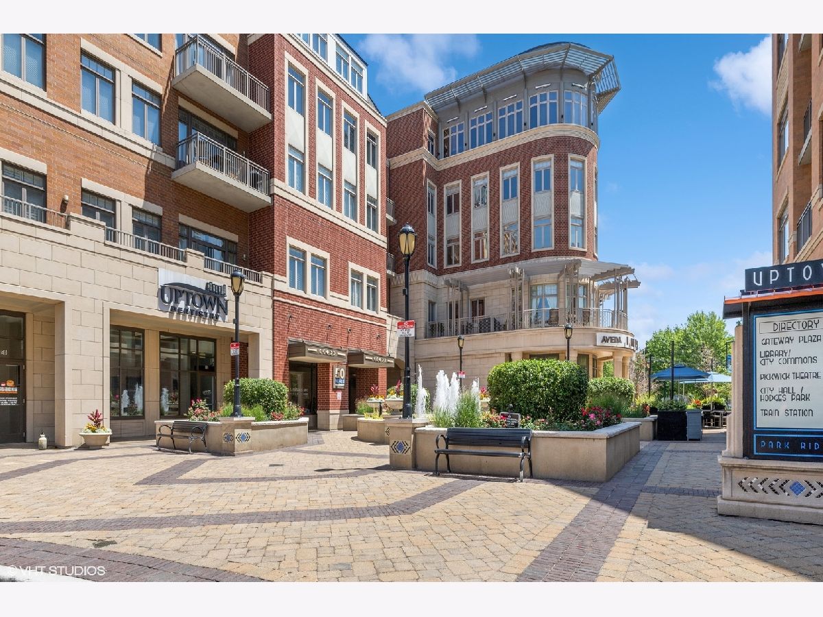 Condos & Townhomes Sold Uptown Condominiums Park Ridge Illinois, 50 Northwest