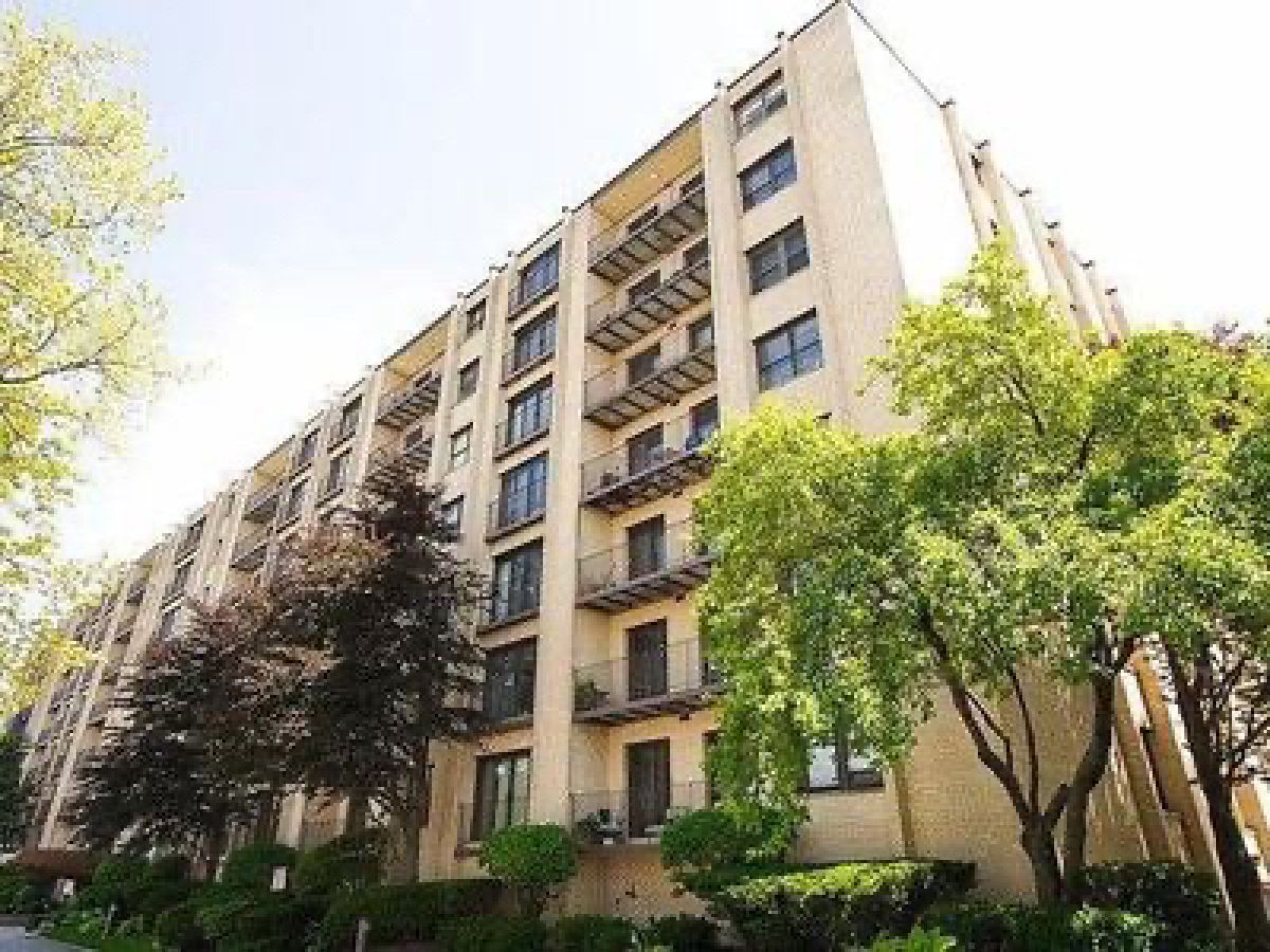 Condominiums Sold Lincolnwood Suites Lincolnwood Illinois, 4601 Touhy