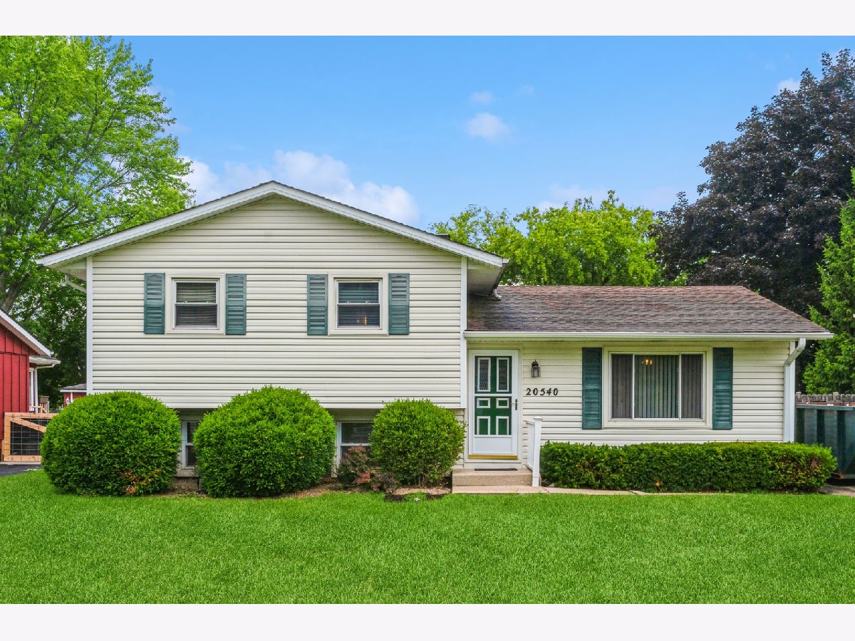 Homes Sold Horatio Gardens Prairie View Illinois, 20540 Elizabeth